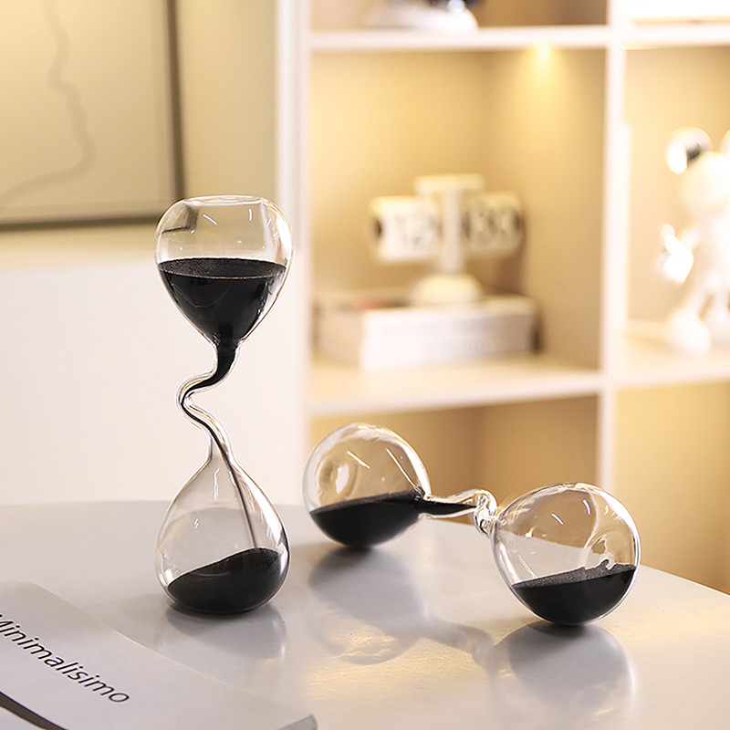 Curve Design Black Hourglass M - đánh giá và giá Home Decor Aesthetic