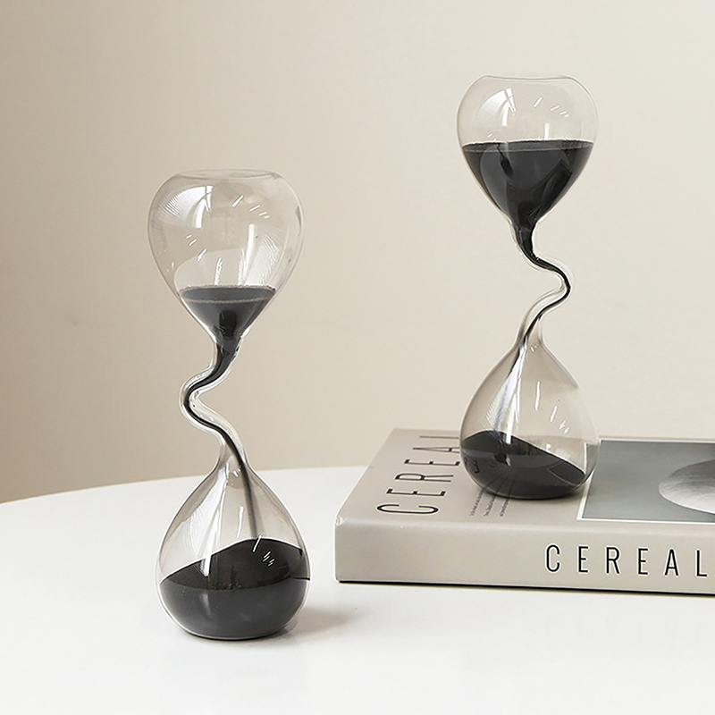 Curve Design Black Hourglass M - đánh giá và giá Home Decor Aesthetic